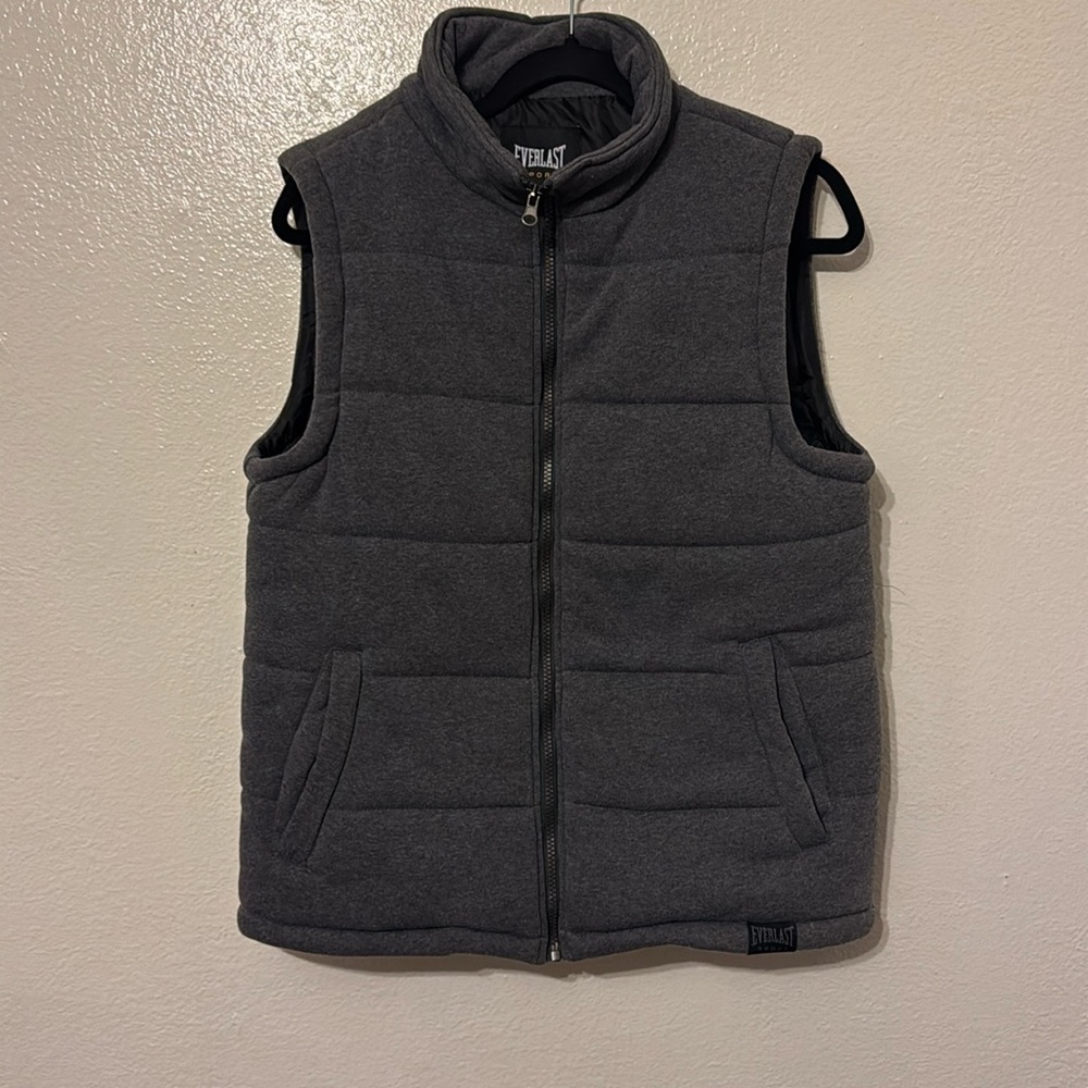 Everlast Outdoor Puffer Vest Size Small